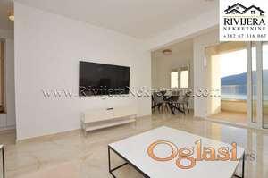 Super luksuzan stan na obali mora Djenovic Boka Kotorska